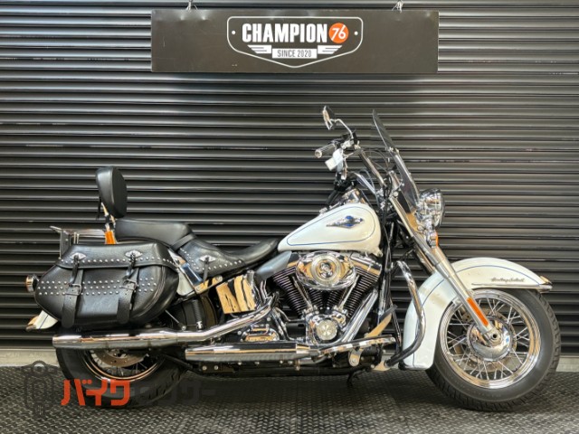 FLSTC ヘリテイジソフテイルクラシック　エンジンガード　シーシーバー　リアキャリア　両側サドルバッグ　シーソーペダル　ＥＴＣ