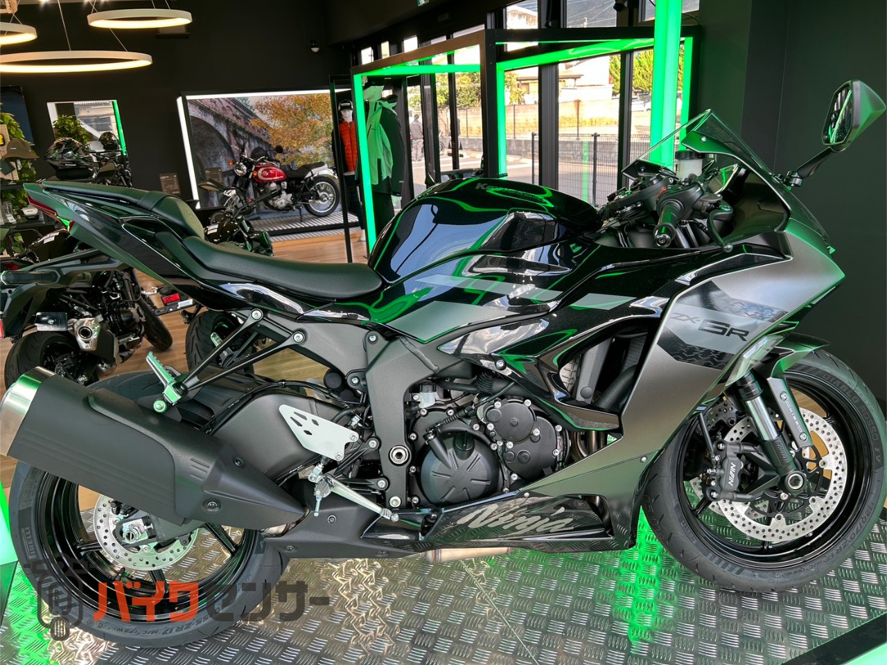 カワサキ NINJA ZX-6R 2026年モデル 精巧なハイパフォーマンス スマホ