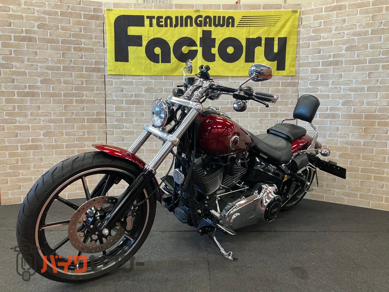 FXSB ブレイクアウト ハンドル　レバー　ライトクラッチ　ETC　サイドナンバー　ステップボード　バックレスト_3
