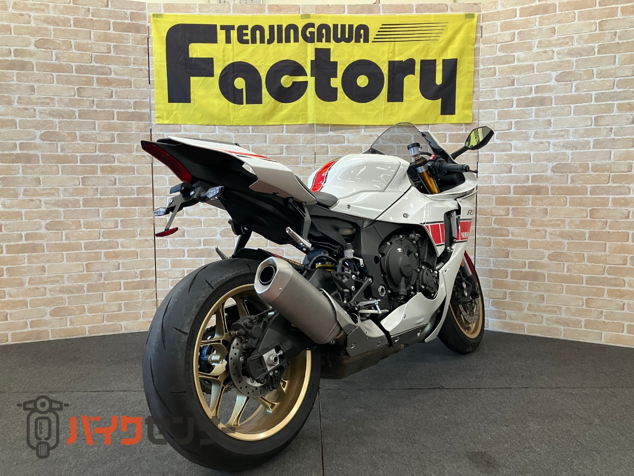 YZF-R1 60thアニバーサリー フェンダーレス_4