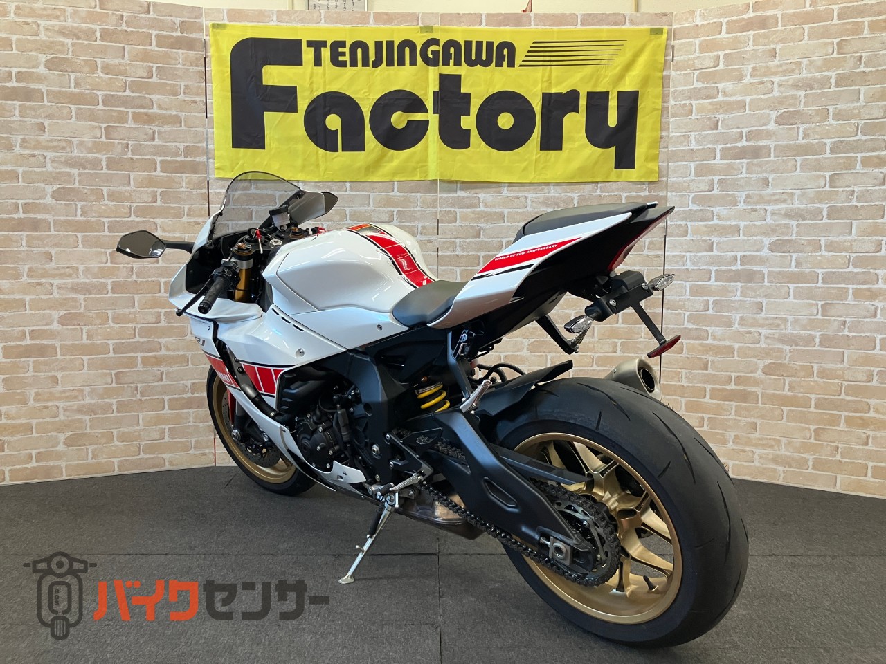 YZF-R1 60thアニバーサリー フェンダーレス_5