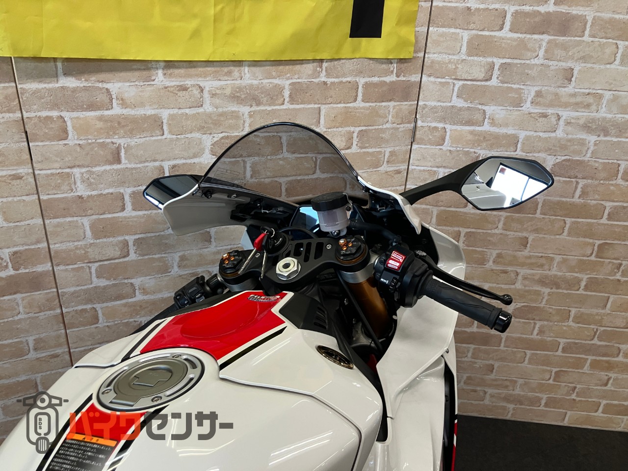 YZF-R1 60thアニバーサリー フェンダーレス_10