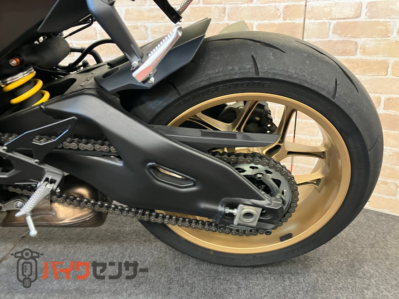 YZF-R1 60thアニバーサリー フェンダーレス_26