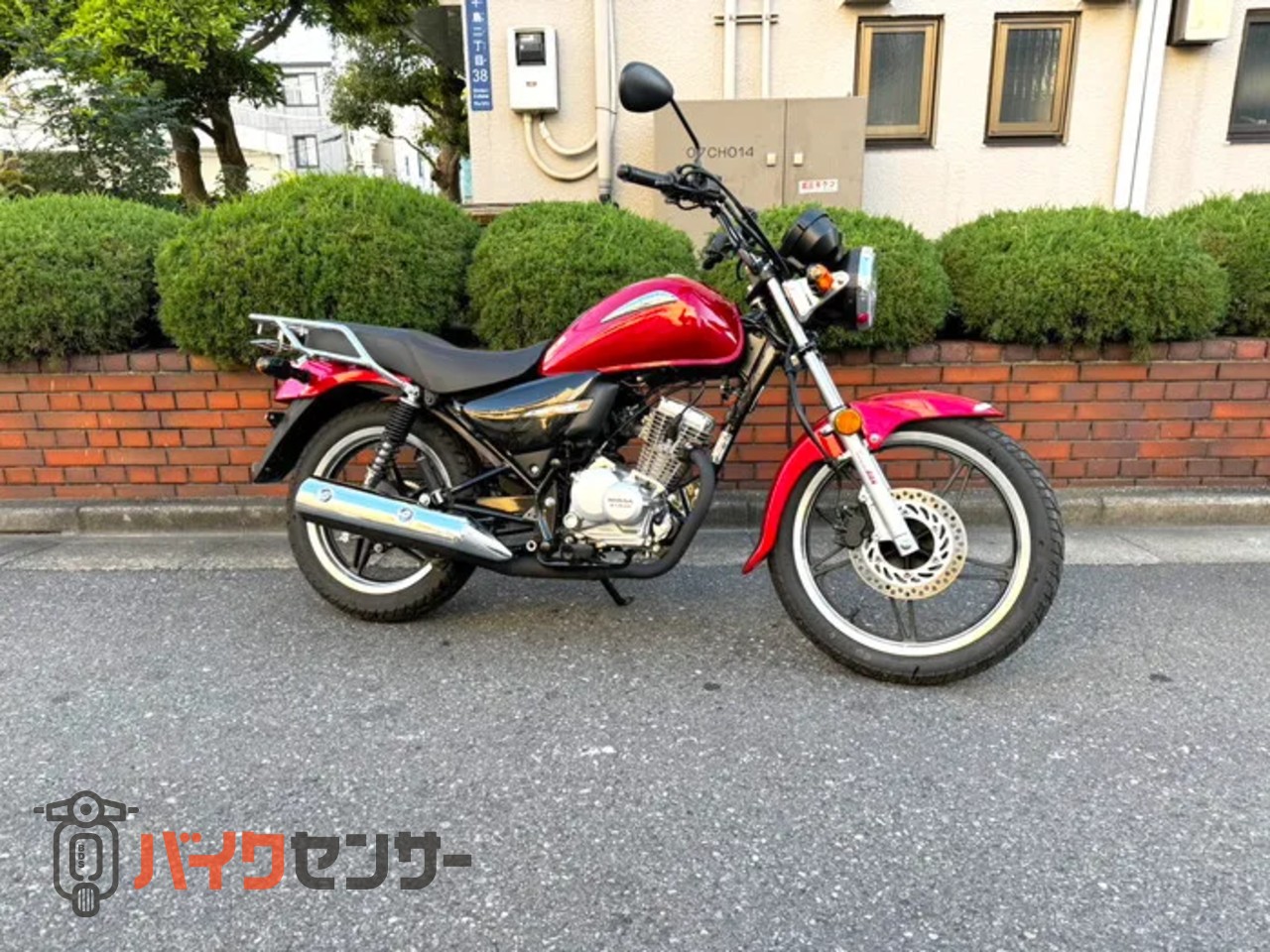 ホンダ CBF125T｜ワンオーナー美車｜USB電源等アクセサリーの取り付け 