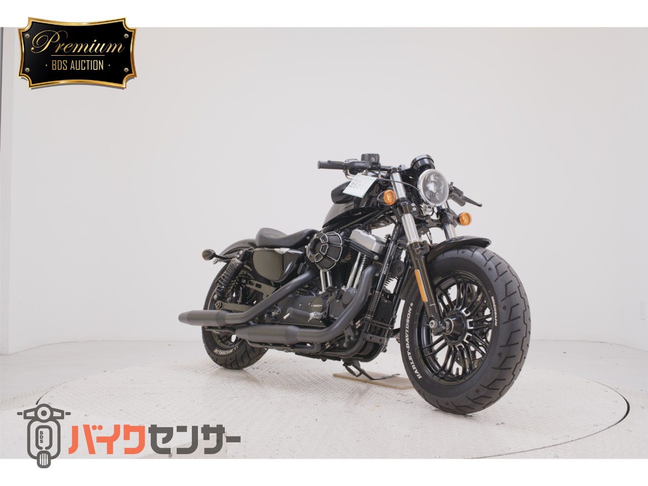 XL1200X フォーティエイト ローハンドル　LEDヘッドライト　タンクアップ　エアクリ　サイドナンバー　サイドバック_2