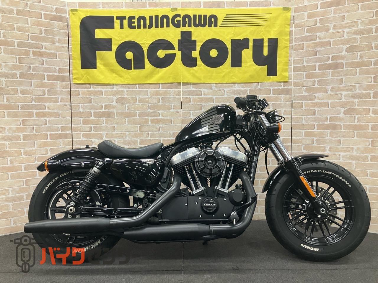 XL1200X フォーティエイト ローハンドル　LEDヘッドライト　タンクアップ　エアクリ　サイドナンバー　サイドバック_0