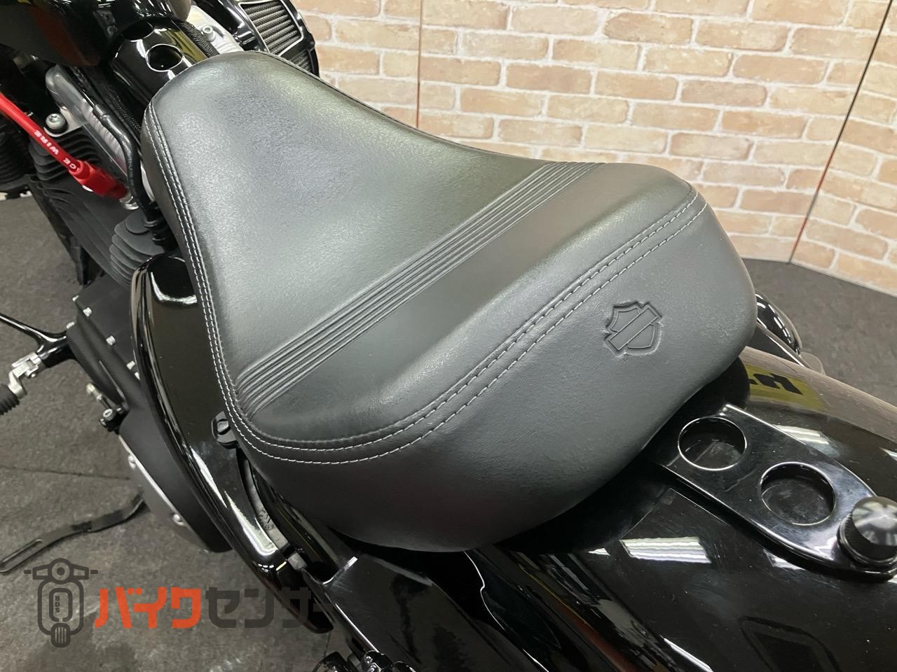 XL1200X フォーティエイト ローハンドル　LEDヘッドライト　タンクアップ　エアクリ　サイドナンバー　サイドバック_16