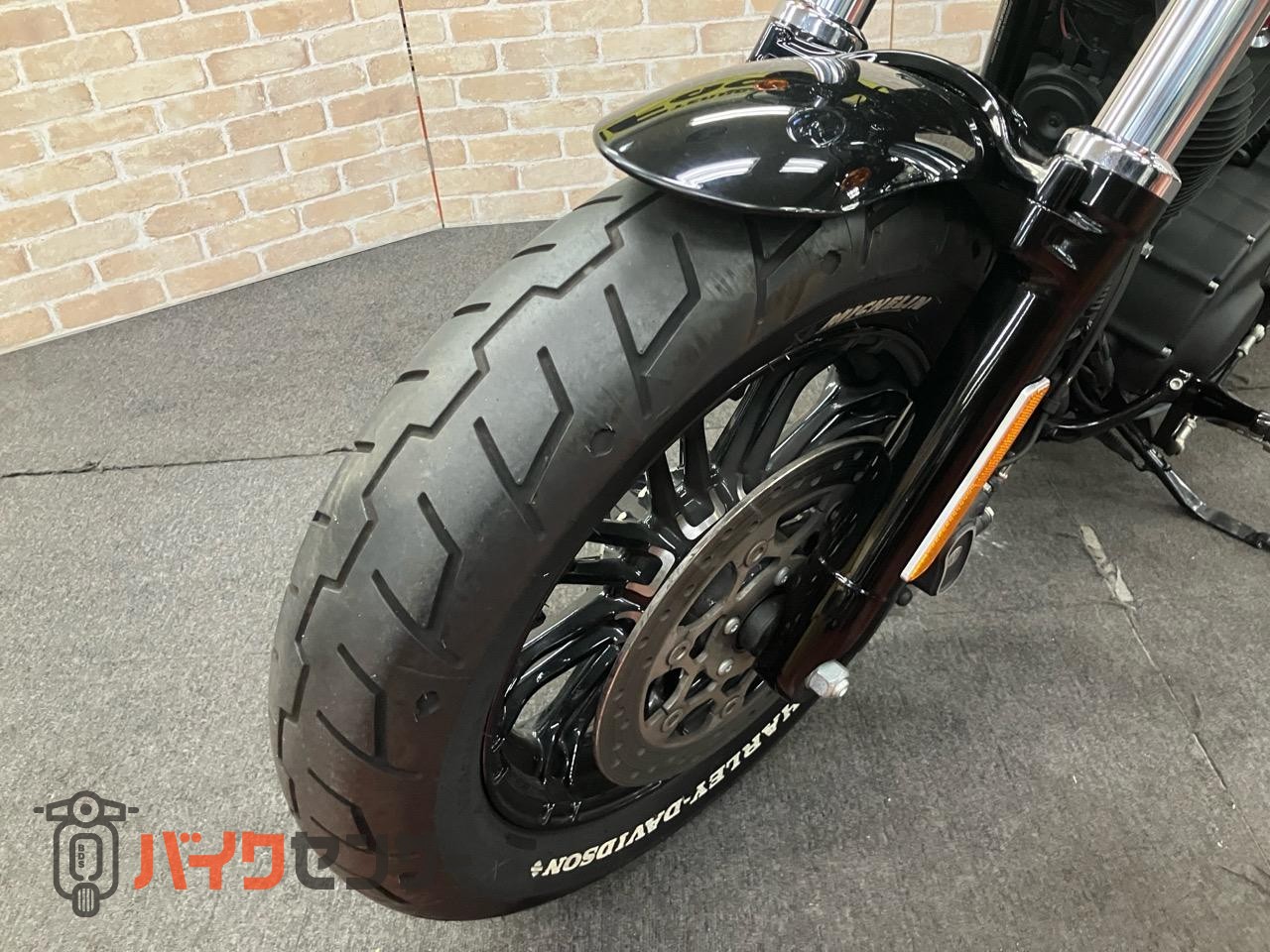 XL1200X フォーティエイト ローハンドル　LEDヘッドライト　タンクアップ　エアクリ　サイドナンバー　サイドバック_18