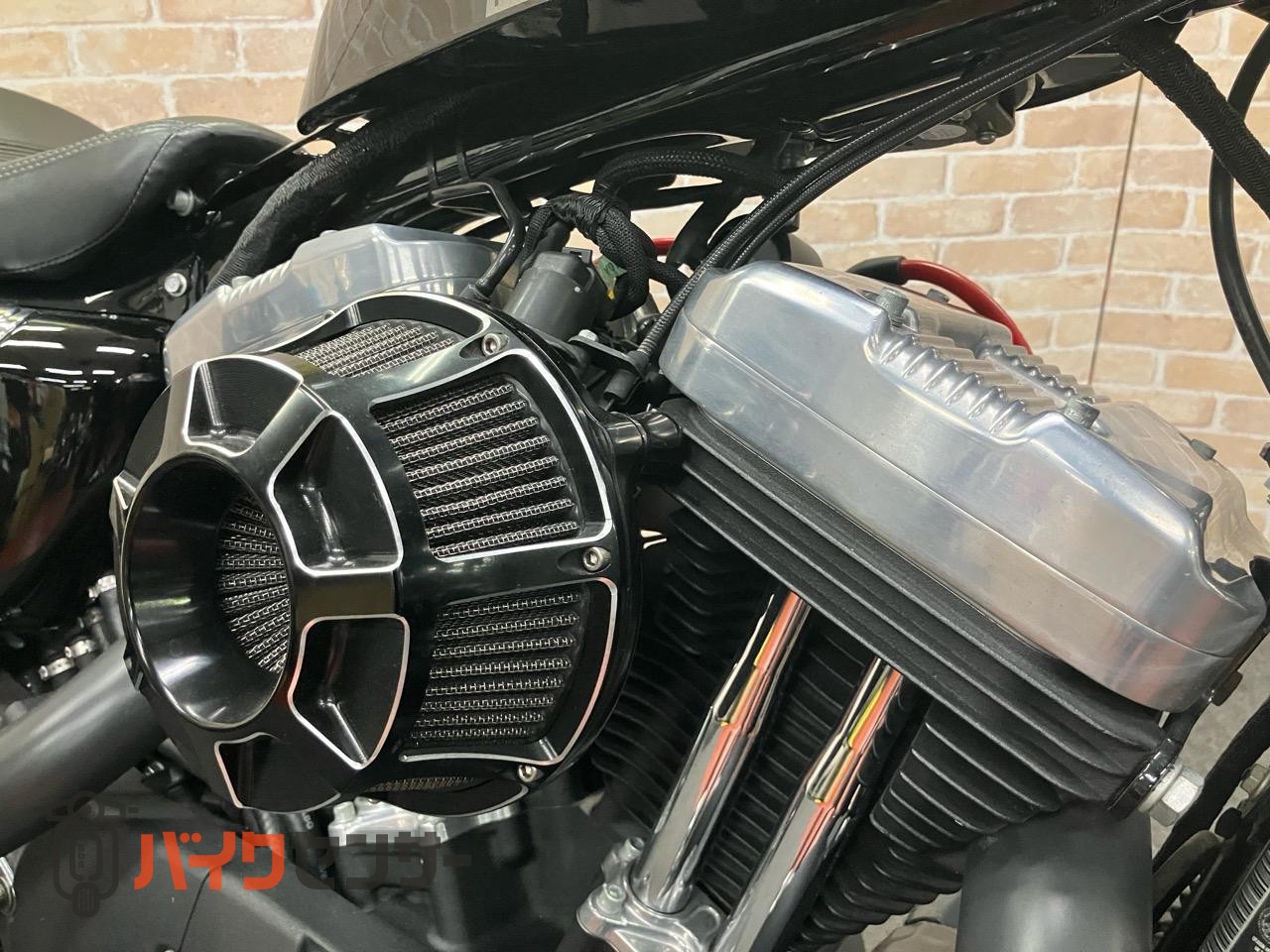 XL1200X フォーティエイト ローハンドル　LEDヘッドライト　タンクアップ　エアクリ　サイドナンバー　サイドバック_25