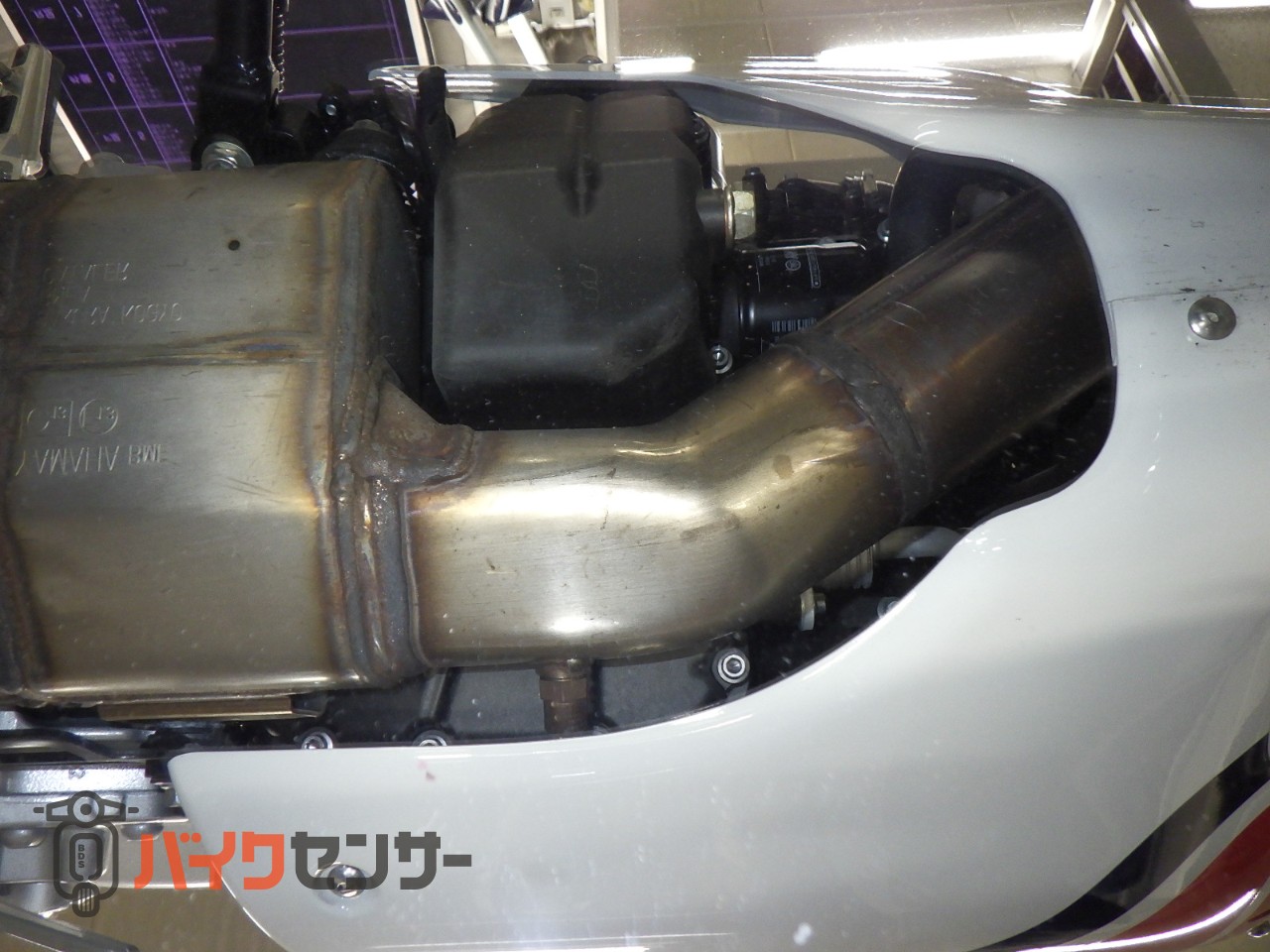 XSR900GP RZV500Rモチーフワイズギア外装 マジカルカーボンミラー ベビーフェイス ハンドルキット ETC_6