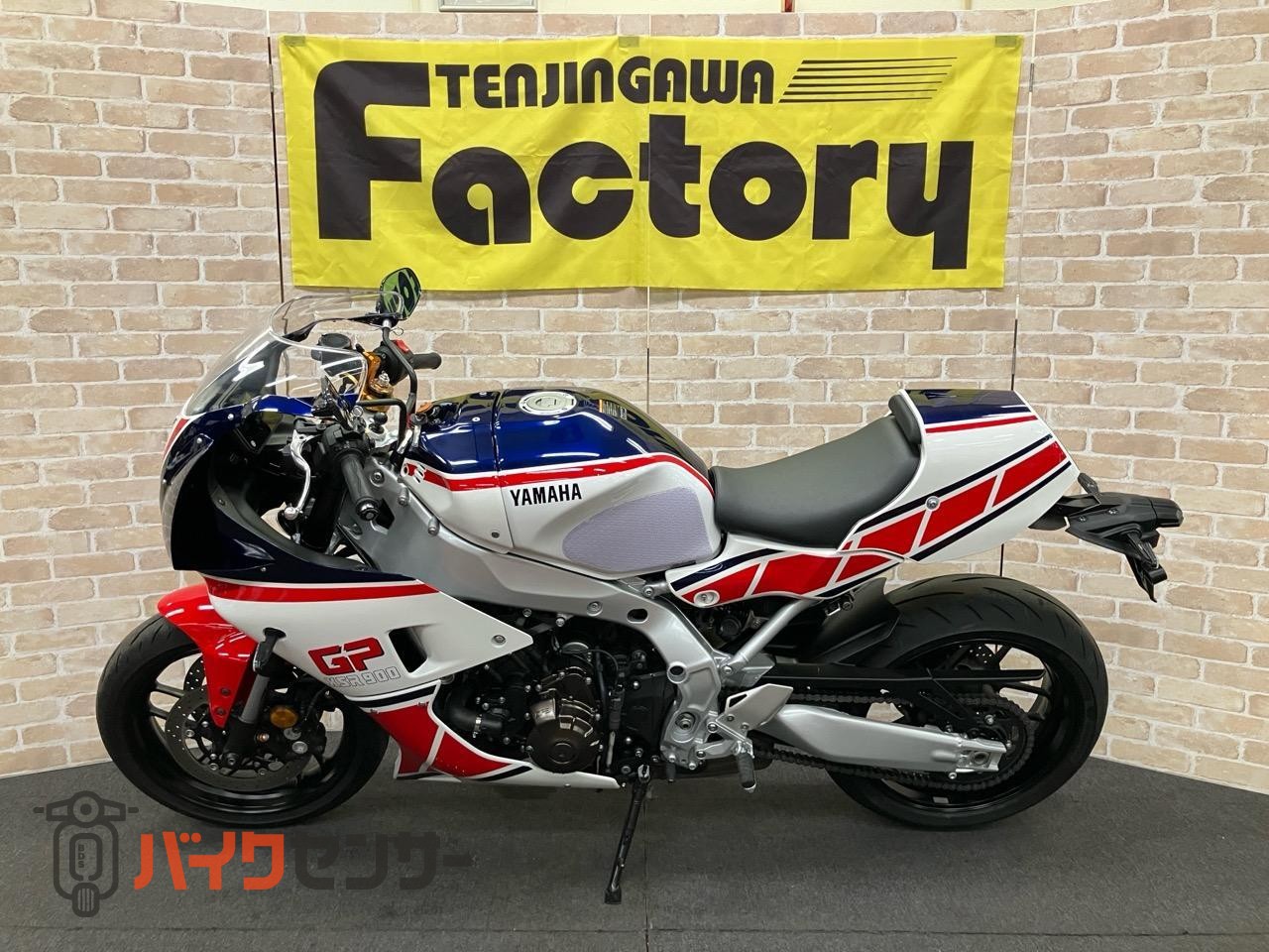 XSR900GP RZV500Rモチーフワイズギア外装 カウルミラー ベビーフェイスハンドルキット ETC_1
