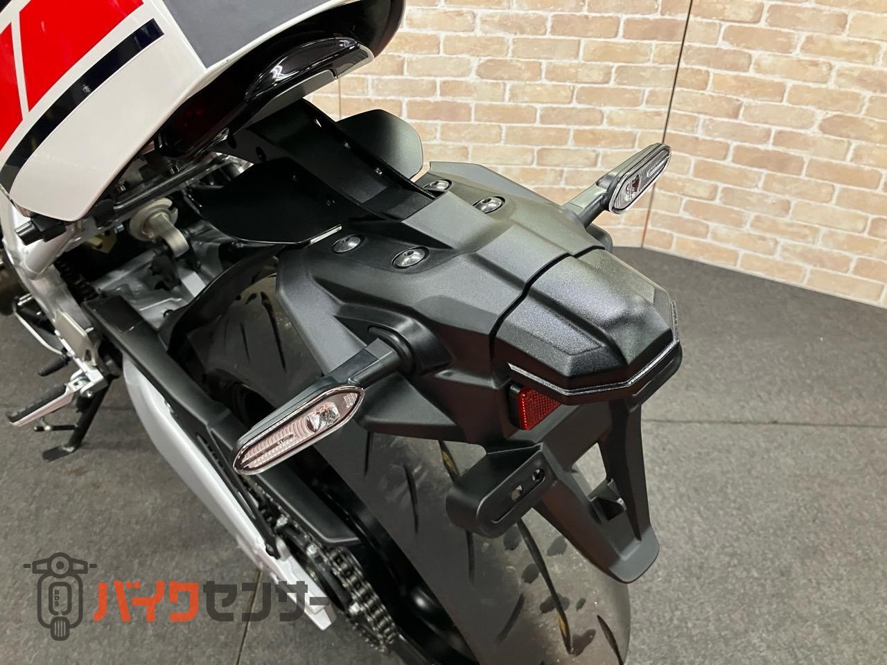 XSR900GP RZV500Rモチーフワイズギア外装 カウルミラー ベビーフェイスハンドルキット ETC_7