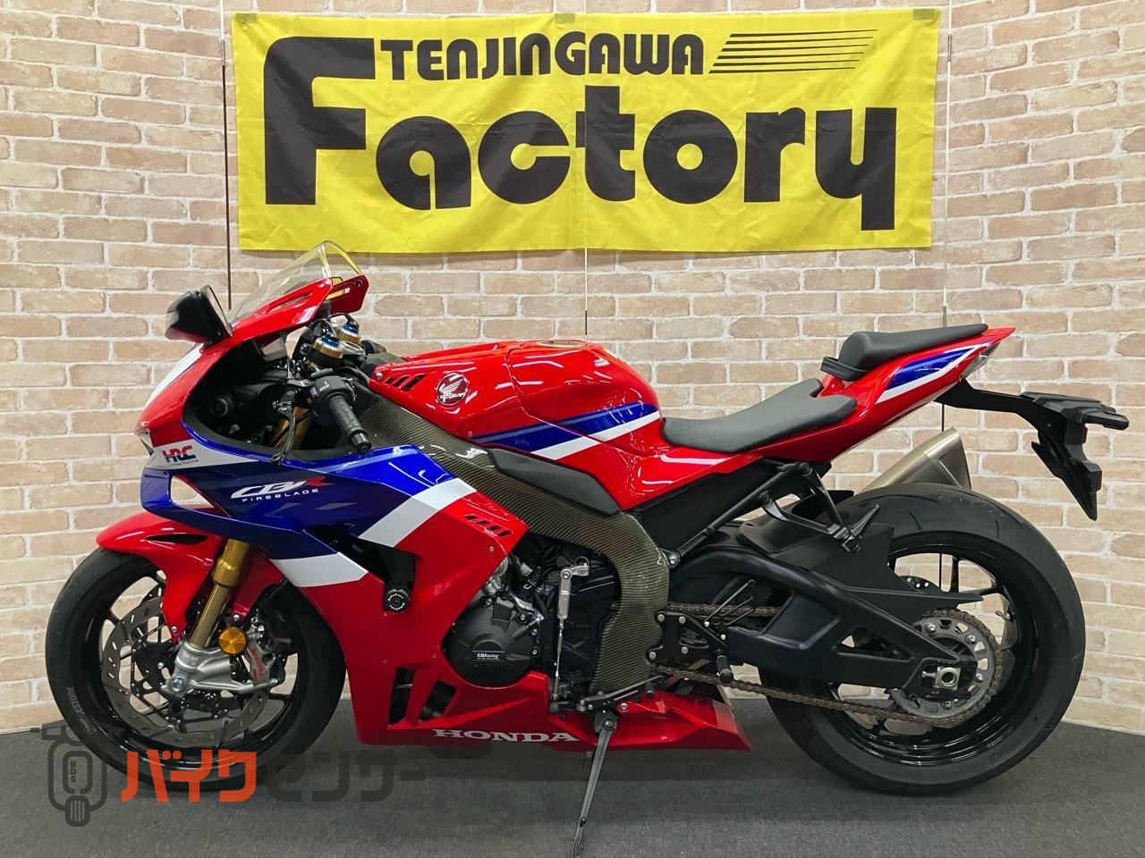 CBR1000RR-R SP GBレーシングカバー EPTAディスク カーボンフレームカバー ブレンボマスター ゲイルクラッチマスター_1