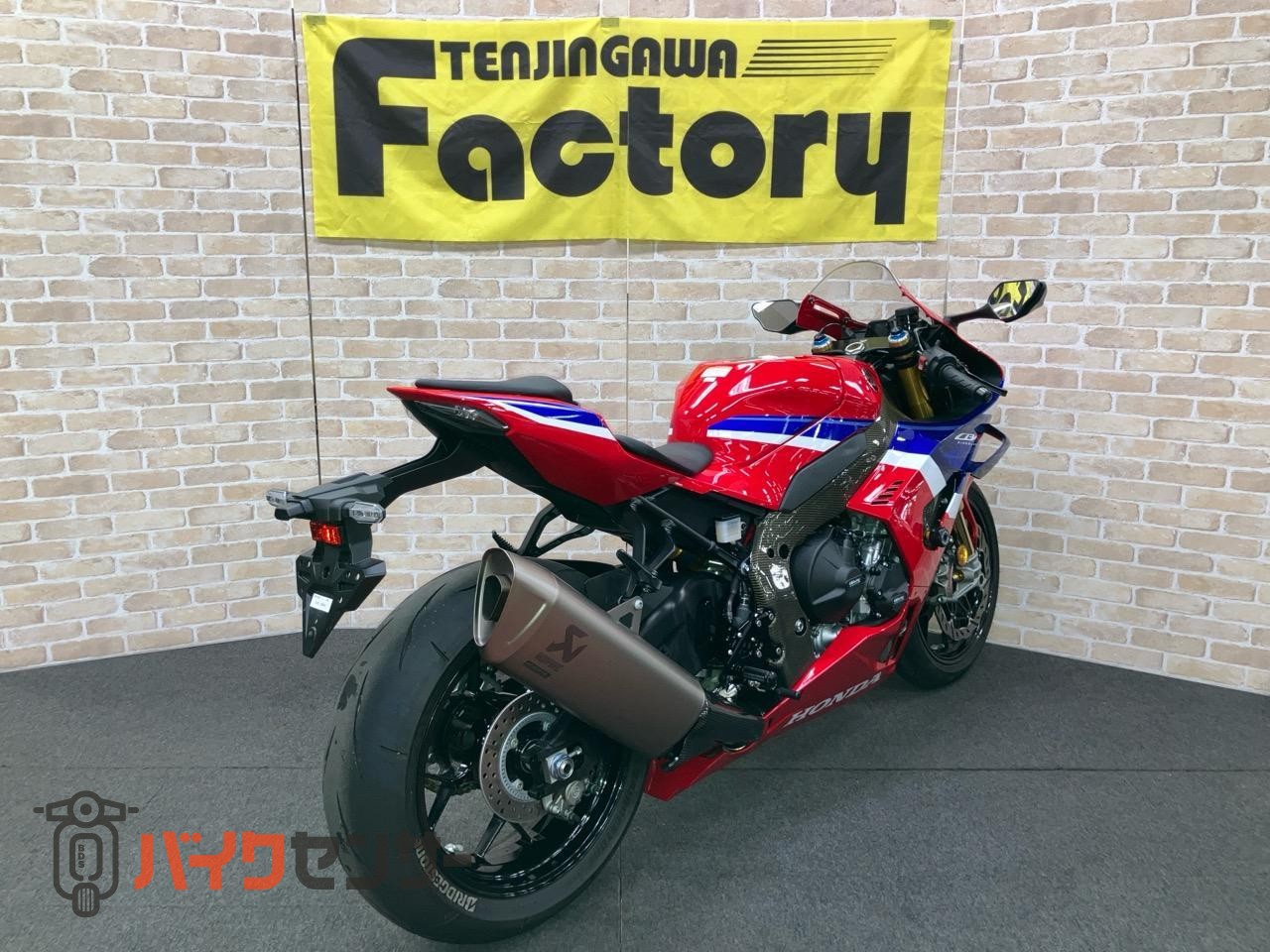 CBR1000RR-R SP GBレーシングカバー EPTAディスク カーボンフレームカバー ブレンボマスター ゲイルクラッチマスター_4
