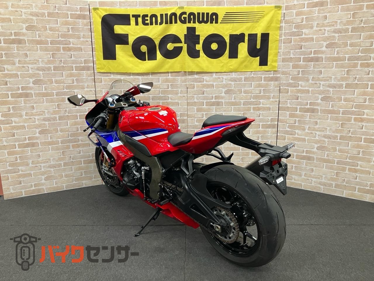 CBR1000RR-R SP GBレーシングカバー EPTAディスク カーボンフレームカバー ブレンボマスター ゲイルクラッチマスター_5