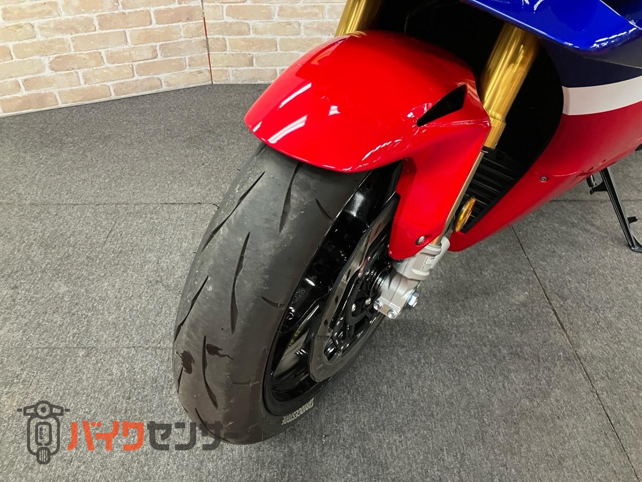 CBR1000RR-R SP GBレーシングカバー EPTAディスク カーボンフレームカバー ブレンボマスター ゲイルクラッチマスター_27