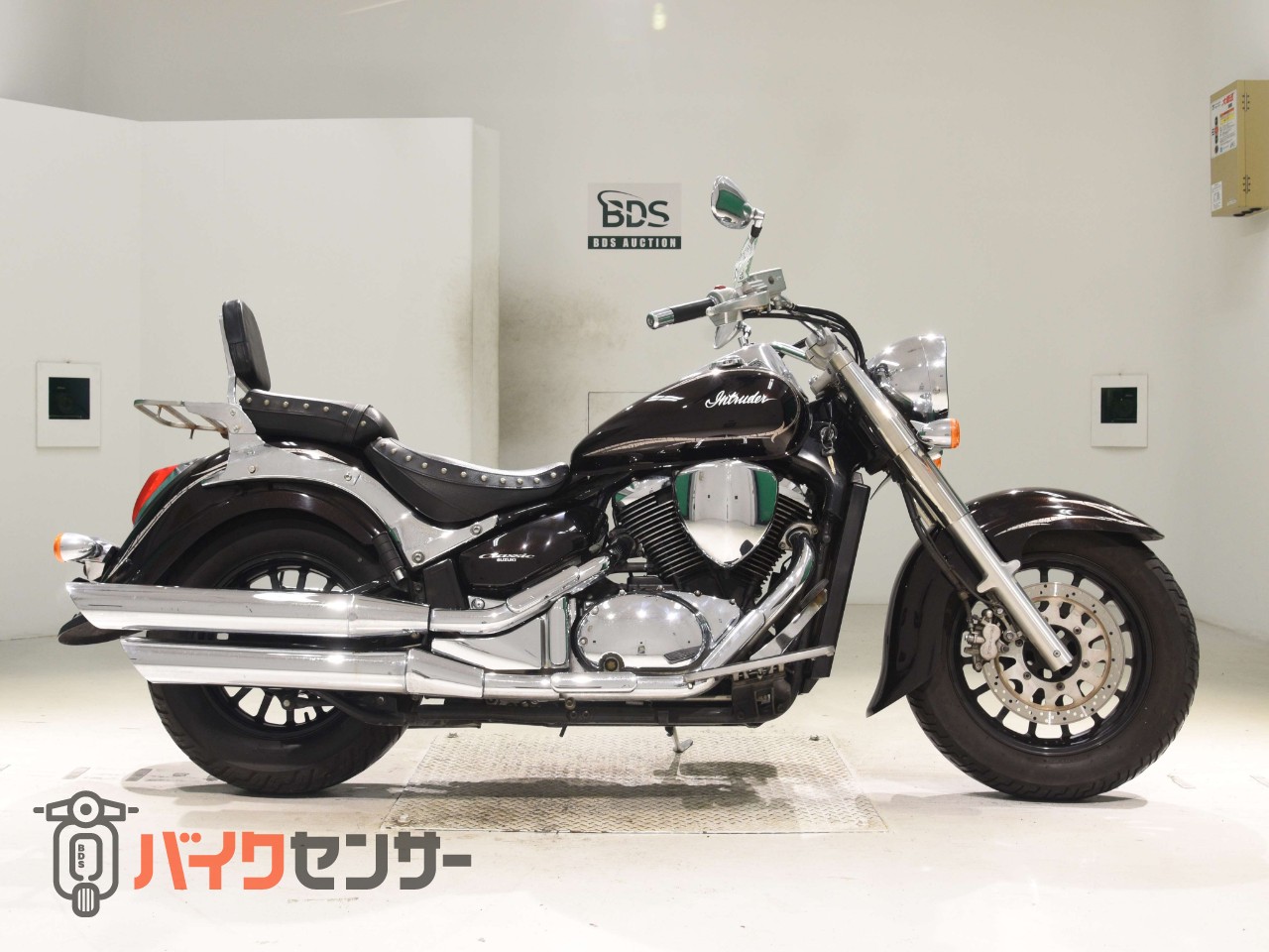 イントルーダー400クラシック VK56A インジェクションモデル キャストホイール キャリアバックレスト_0