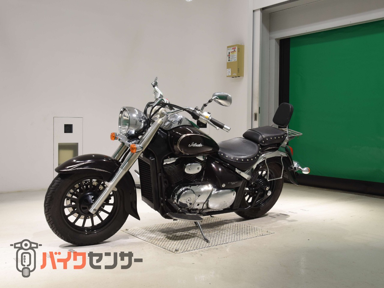 イントルーダー400クラシック VK56A インジェクションモデル キャストホイール キャリアバックレスト_3