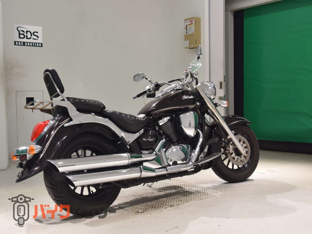 イントルーダー400クラシック VK56A インジェクションモデル キャストホイール キャリアバックレスト_4