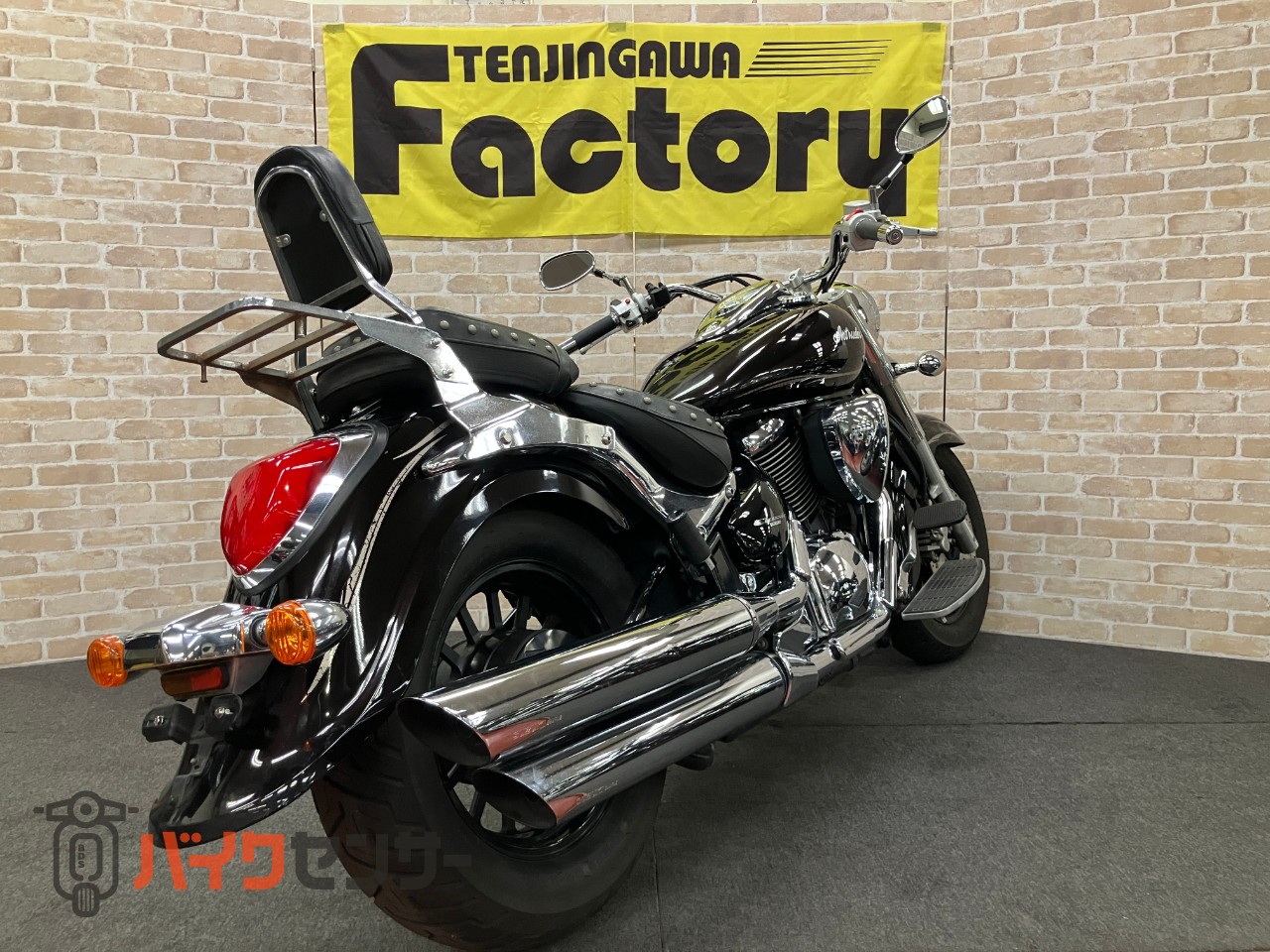 イントルーダー400クラシック　VK56A インジェクションモデル　キャストホイール　キャリアバックレスト_4