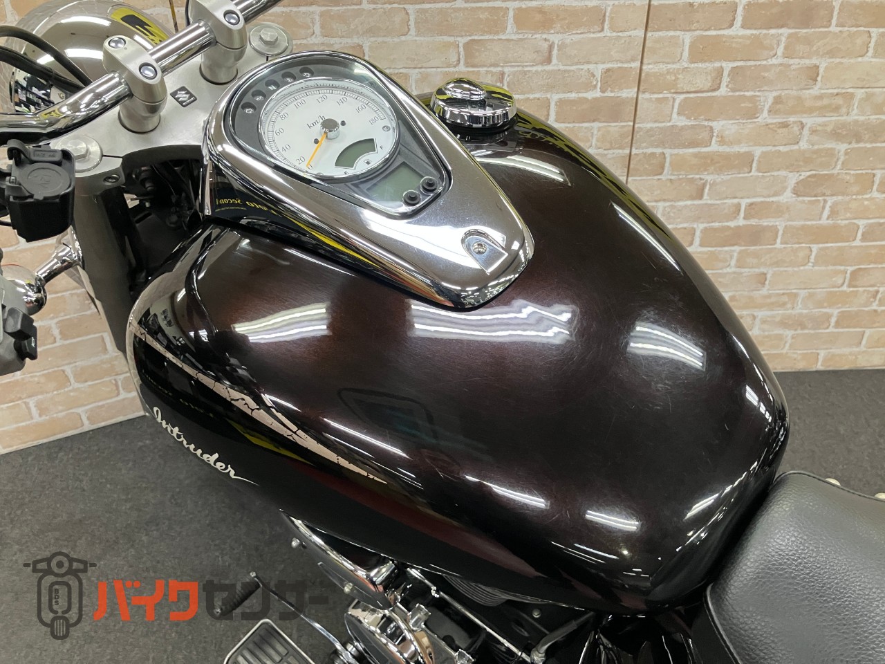 イントルーダー400クラシック　VK56A インジェクションモデル　キャストホイール　キャリアバックレスト_32