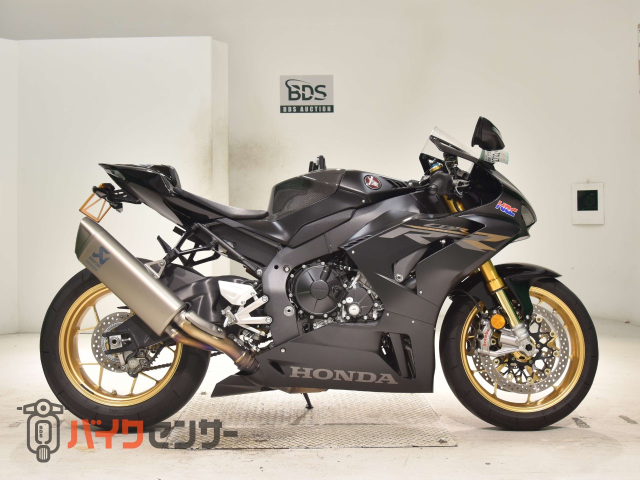 CBR1000RR-R 2022年モデル エッチングファクトリーコアガード カーボンタンクカバー シングルシートカウル フェンダーレス_0