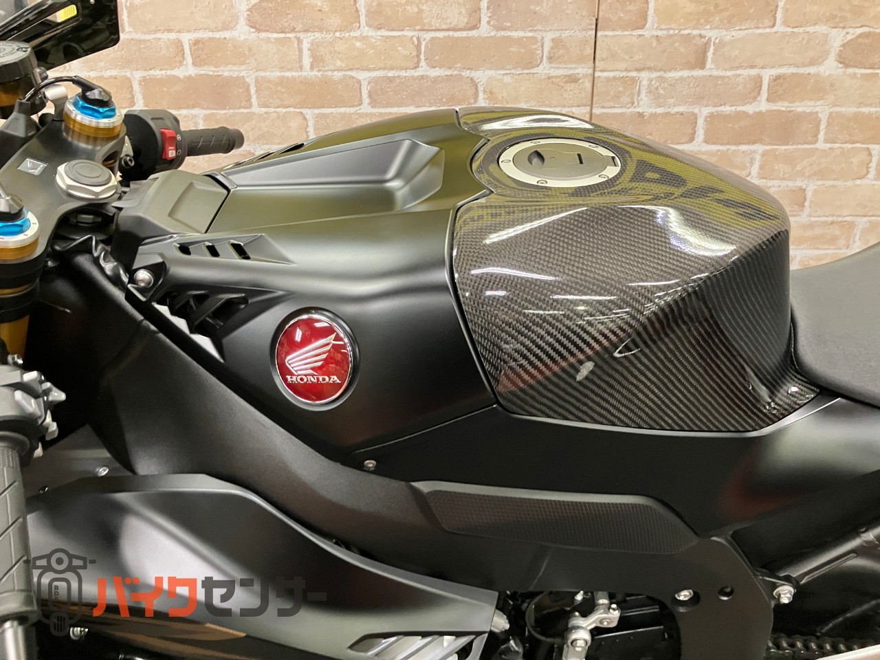 CBR1000RR-R 2022年モデル エッチングファクトリーコアガード カーボンタンクカバー シングルシートカウル フェンダーレス_11