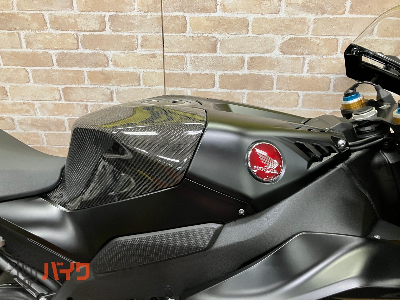 CBR1000RR-R 2022年モデル エッチングファクトリーコアガード カーボンタンクカバー シングルシートカウル フェンダーレス_27