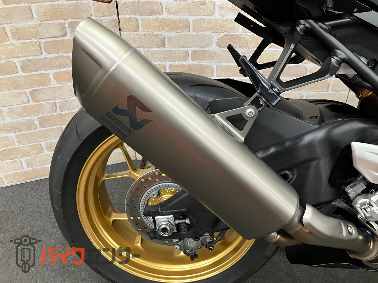 CBR1000RR-R 2022年モデル エッチングファクトリーコアガード カーボンタンクカバー シングルシートカウル フェンダーレス_31