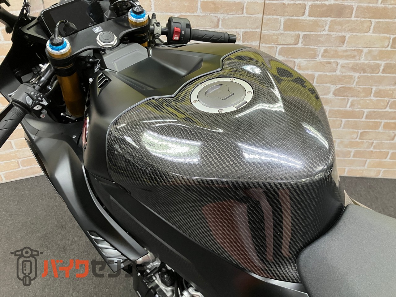 CBR1000RR-R 2022年モデル エッチングファクトリーコアガード カーボンタンクカバー シングルシートカウル フェンダーレス_37