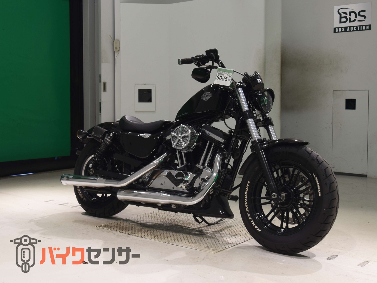 XL1200XS フォーティエイトスペシャル COBRAマフラー　タンクアップ　IGコイル移設　アンダースポイラー　ETC_2