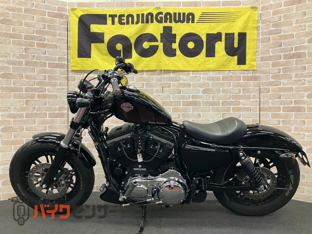 XL1200XS フォーティエイトスペシャル COBRAマフラー タンクアップ IGコイル移設 アンダースポイラー ETC_1