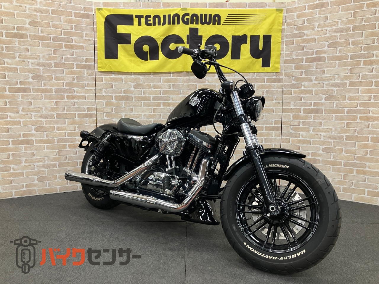 XL1200XS フォーティエイトスペシャル COBRAマフラー タンクアップ IGコイル移設 アンダースポイラー ETC_2