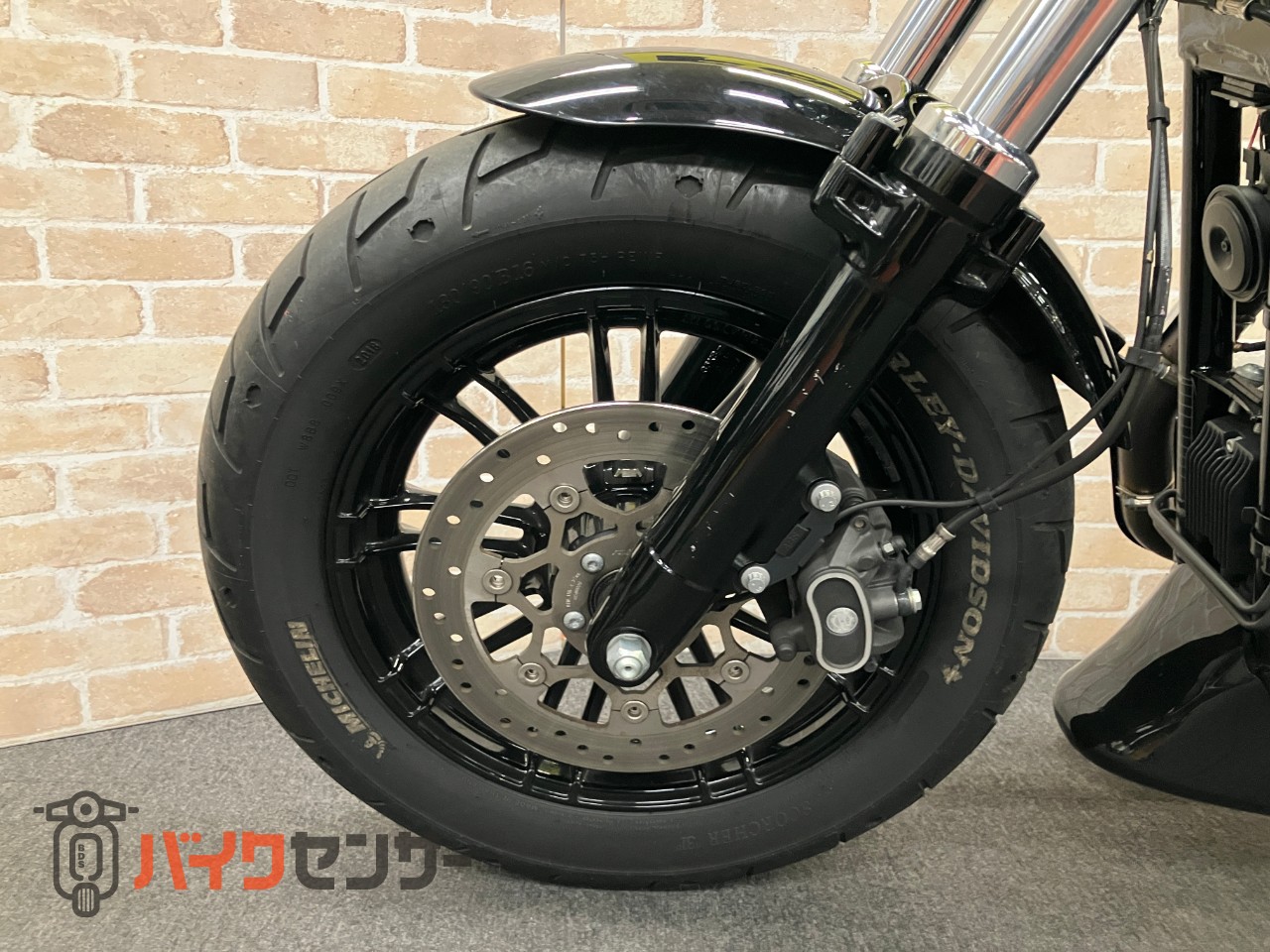 XL1200XS フォーティエイトスペシャル COBRAマフラー タンクアップ IGコイル移設 アンダースポイラー ETC_15