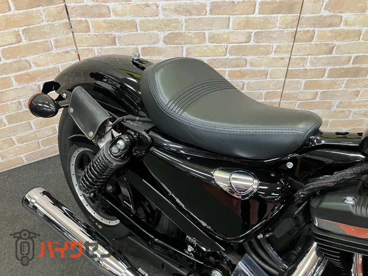 XL1200XS フォーティエイトスペシャル COBRAマフラー タンクアップ IGコイル移設 アンダースポイラー ETC_35