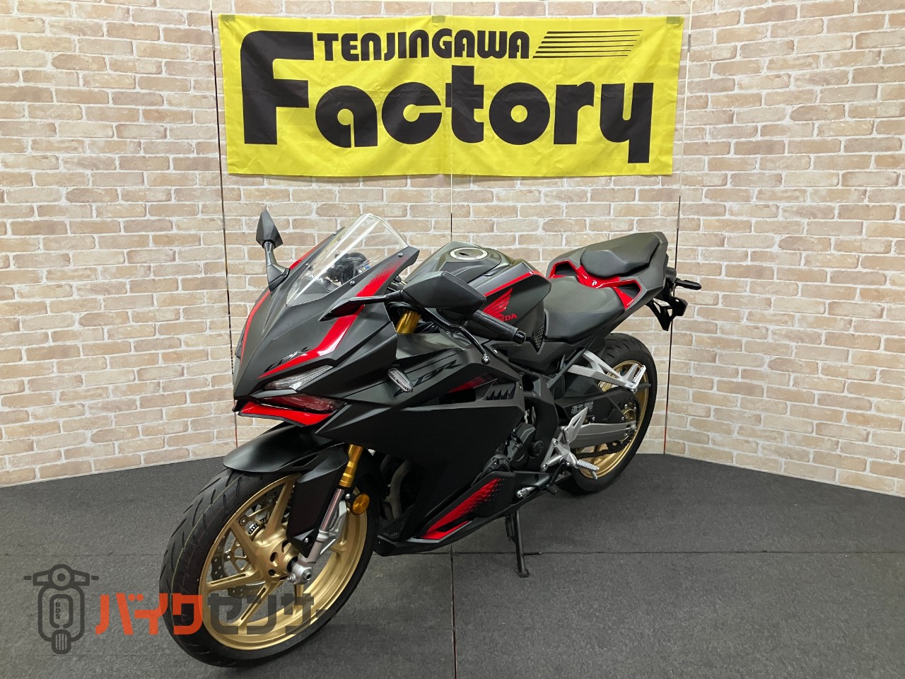 CBR250RR クイックシフター ETC グリップヒーター_3