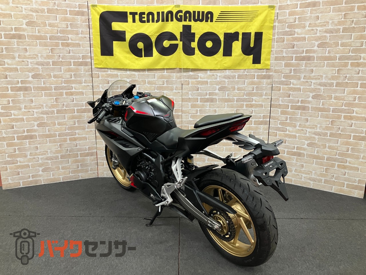 CBR250RR クイックシフター ETC グリップヒーター_5