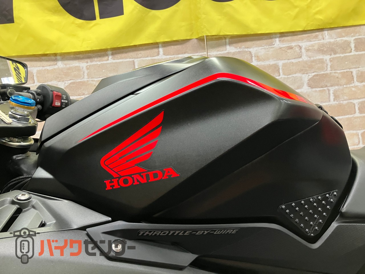 CBR250RR クイックシフター ETC グリップヒーター_15