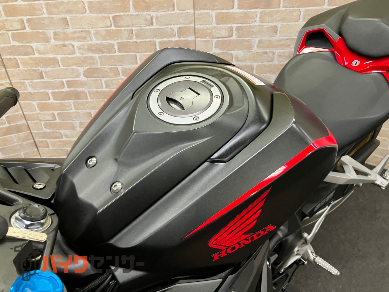 CBR250RR クイックシフター ETC グリップヒーター_21