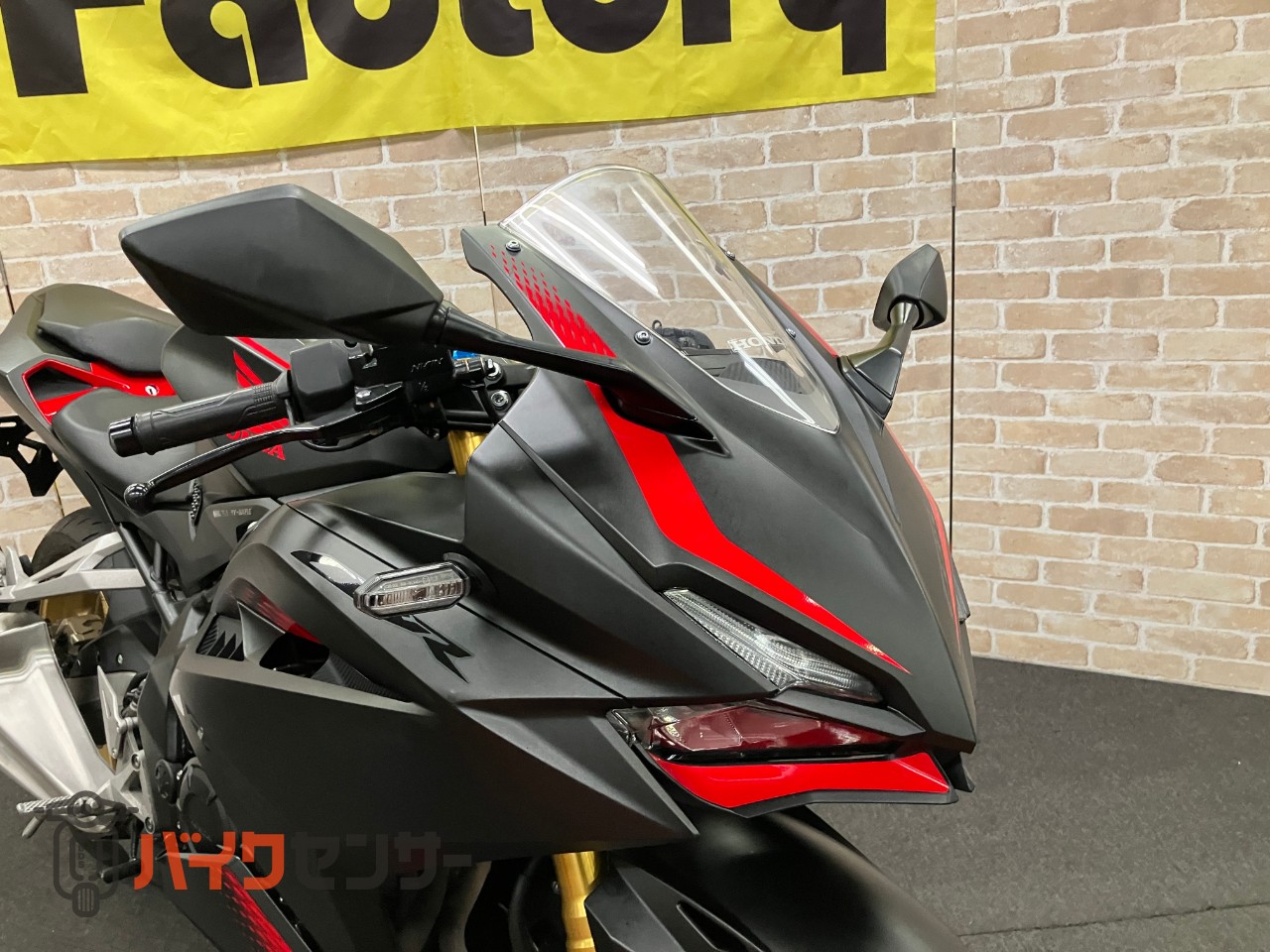CBR250RR クイックシフター ETC グリップヒーター_23
