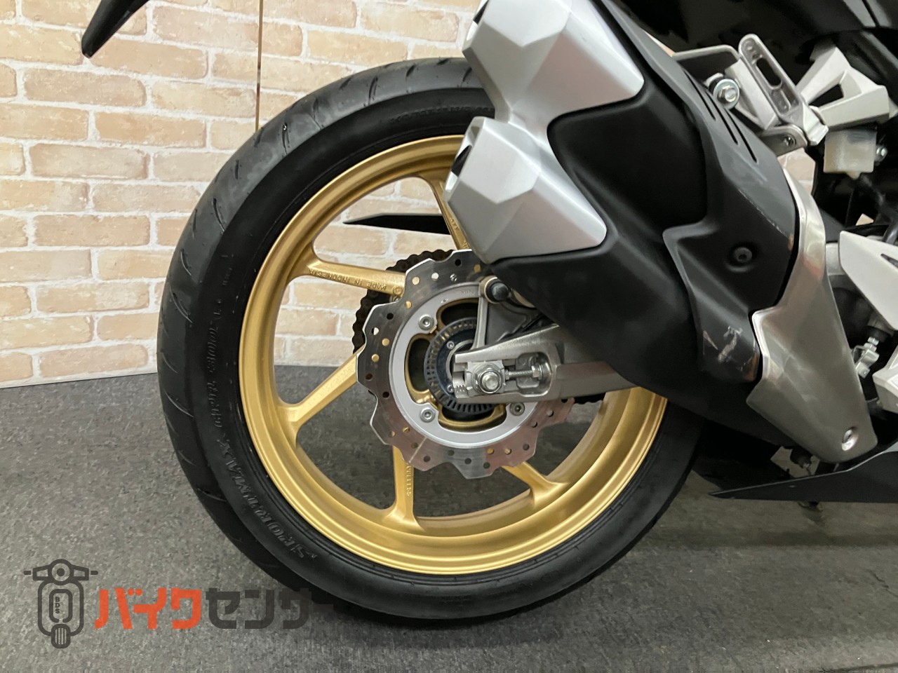 CBR250RR クイックシフター ETC グリップヒーター_34