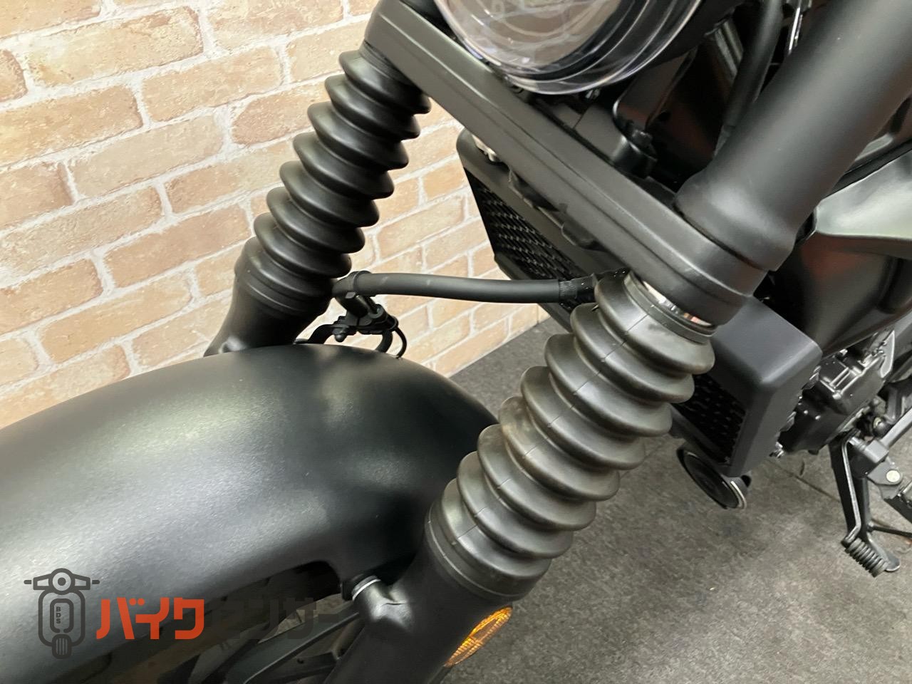 レブル250ABS フルLEDモデル フォークブーツ リアキャリア_11