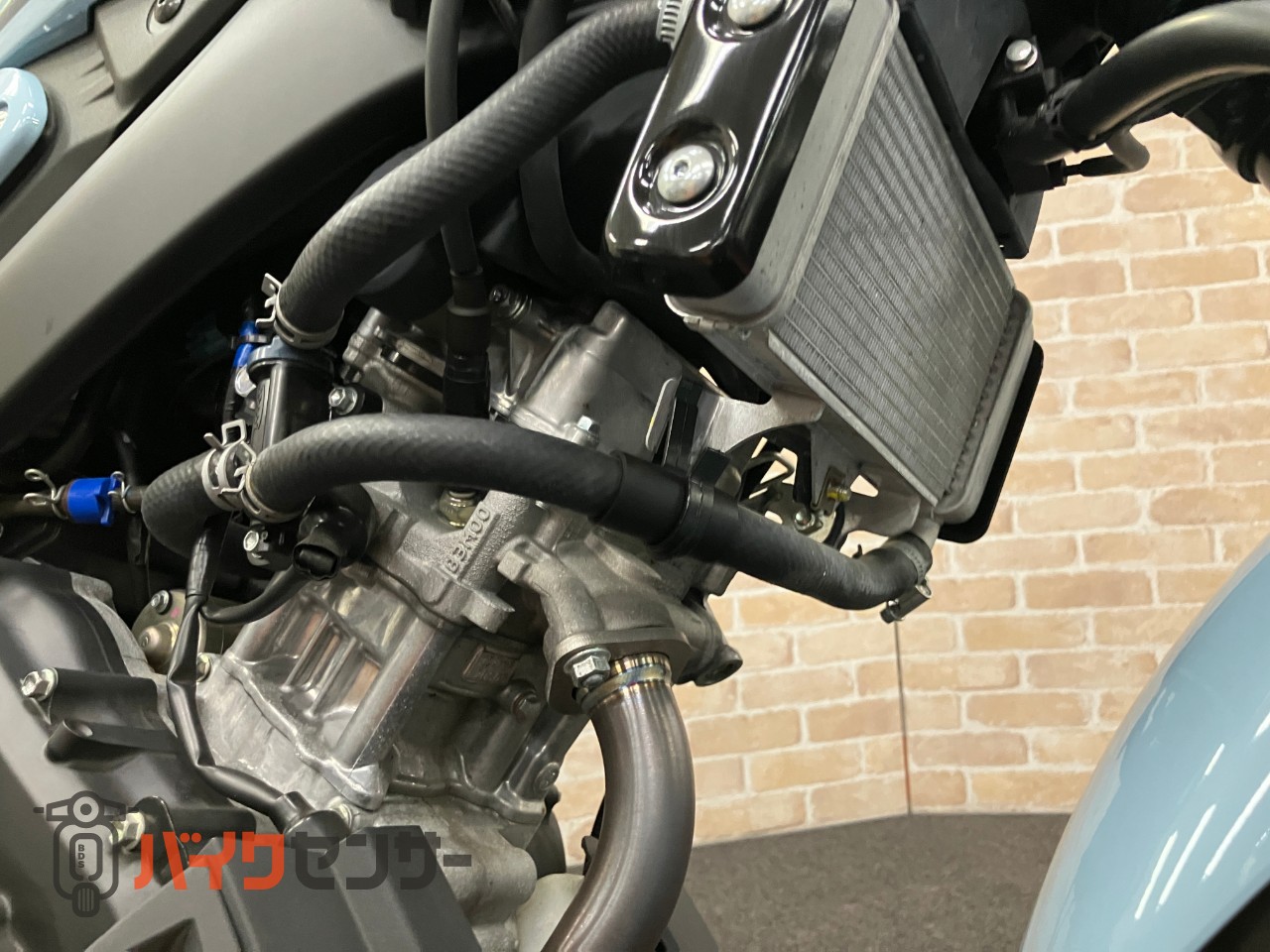 XSR125 ヨシムラ機械曲げGP-MAGNUMマフラー メーターバイザー_8