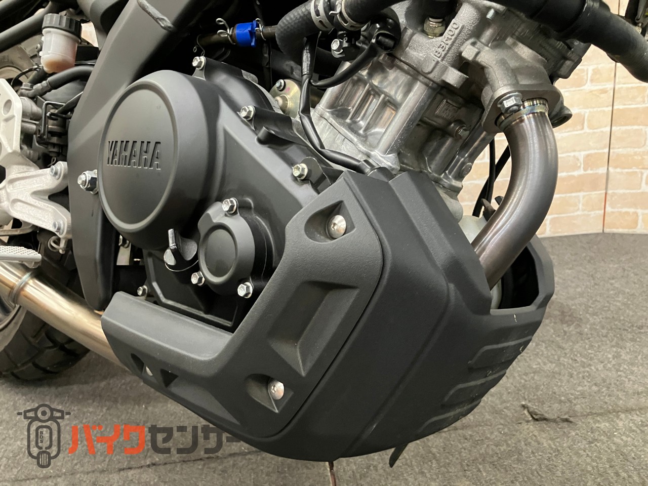 XSR125 ヨシムラ機械曲げGP-MAGNUMマフラー メーターバイザー_9