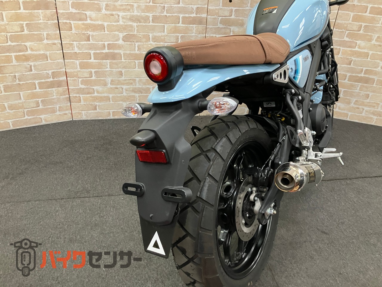 XSR125 ヨシムラ機械曲げGP-MAGNUMマフラー メーターバイザー_21