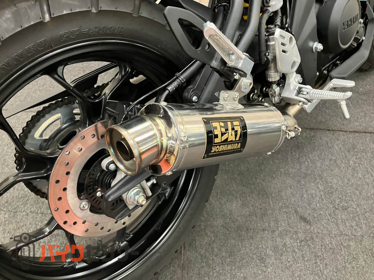 XSR125 ヨシムラ機械曲げGP-MAGNUMマフラー メーターバイザー_22