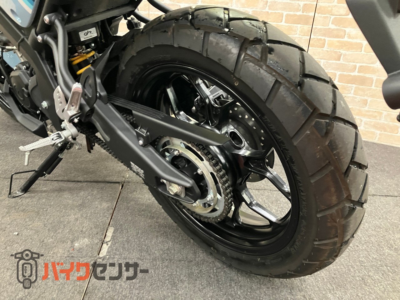 XSR125 ヨシムラ機械曲げGP-MAGNUMマフラー メーターバイザー_27