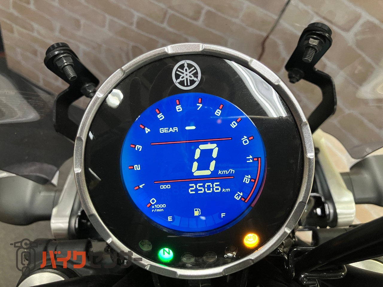 XSR125 ヨシムラ機械曲げGP-MAGNUMマフラー メーターバイザー_30