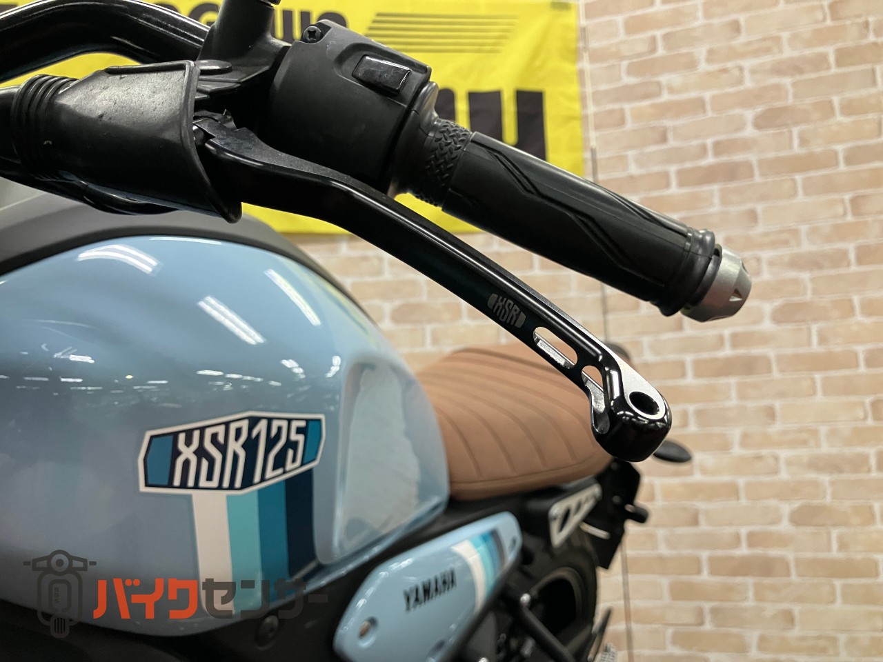 XSR125 ヨシムラ機械曲げGP-MAGNUMマフラー メーターバイザー_44