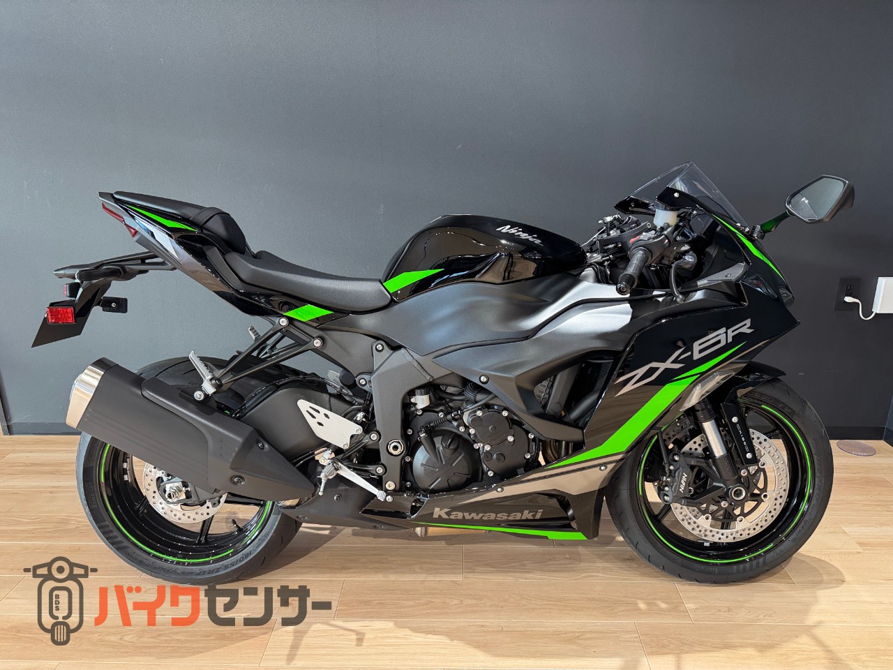 カワサキ NINJA ZX-6R 2025年モデル クイックシフター ETC標準